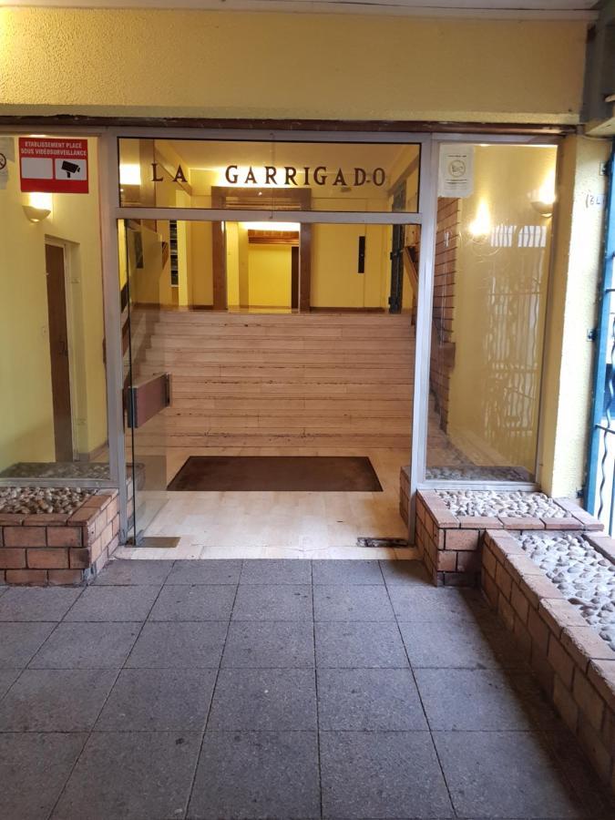 Tout Confort - Clim- Salle De Bain Commune Nîmes Exterior foto